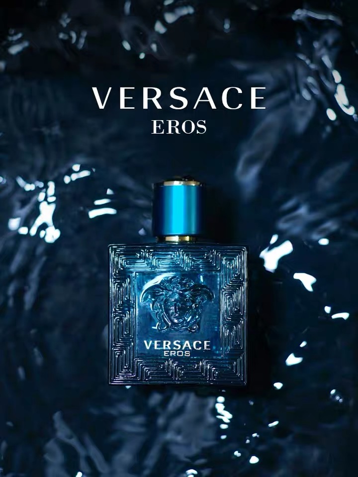 VERSACE, VERSACE EROS, VERSACE EROS Eau de Toilette, VERSACE EROS EDT,  VERSACE EROS Eau de Toilette รีวิว, VERSACE EROS รีวิว, น้ำหอม, น้ำหอม เวอร์ซาเช่, เวอร์ซาเช่ อีรอส, น้ำหอม VERSACE, น้ำหอมผู้ชาย, กลิ่นเย็นสะอาดสดชื่น